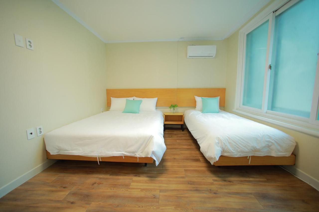 Slow Vibe Myeongdong Seoul Exterior photo