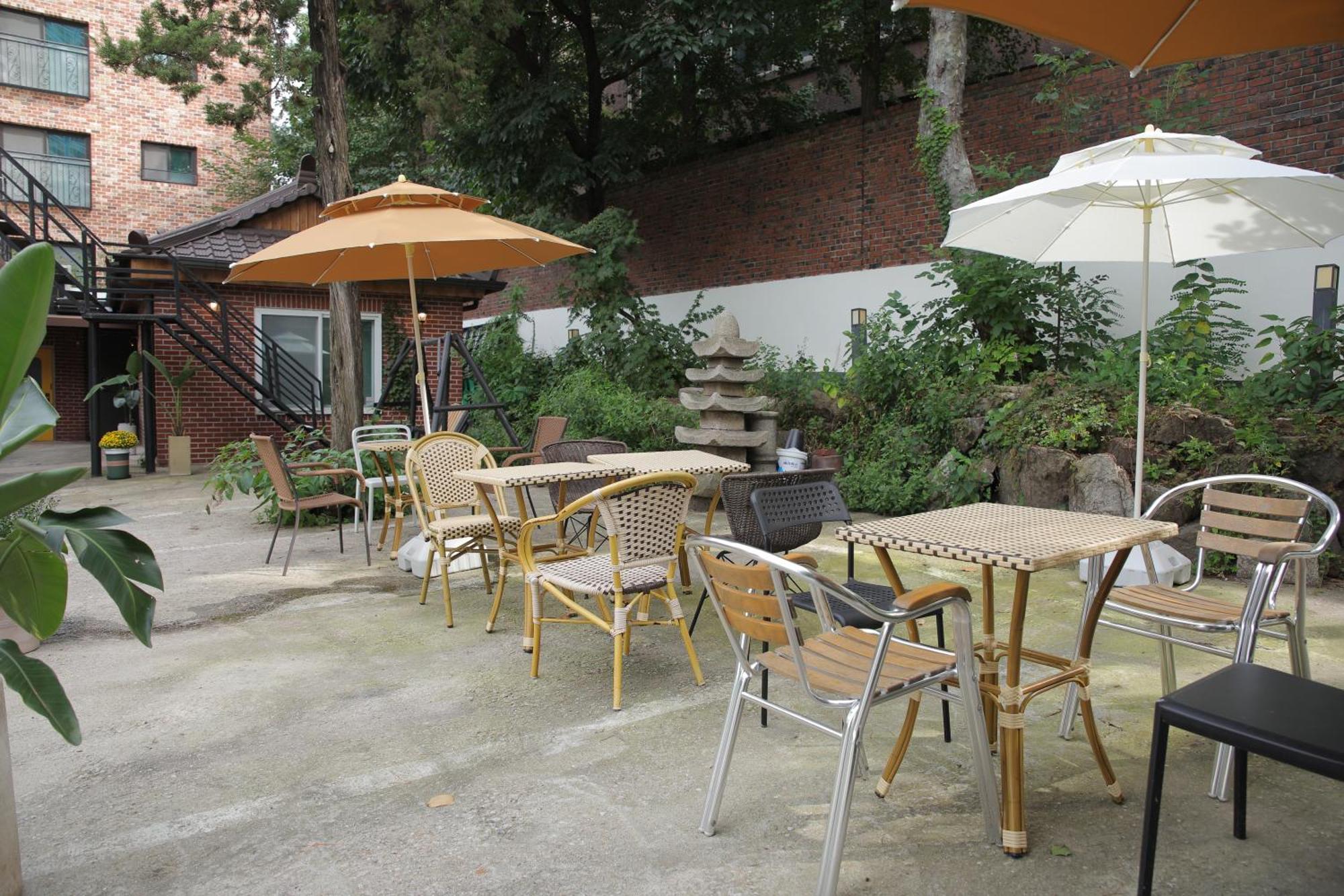 Slow Vibe Myeongdong Seoul Exterior photo